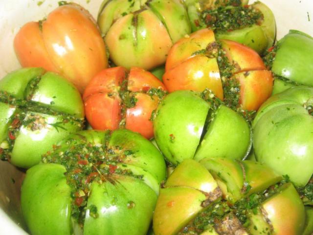 박제 녹색 토마토 : 사진이 포함된 최고의 요리법